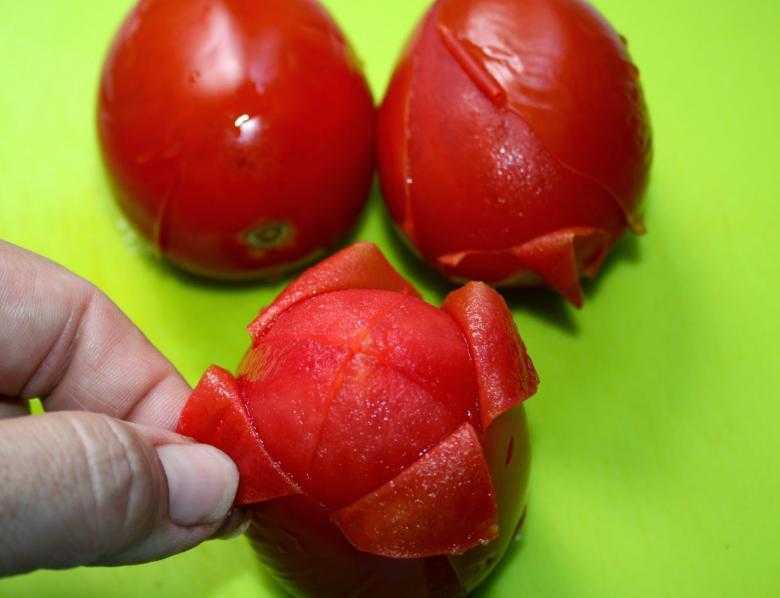 Как правильно ошпаривать помидоры