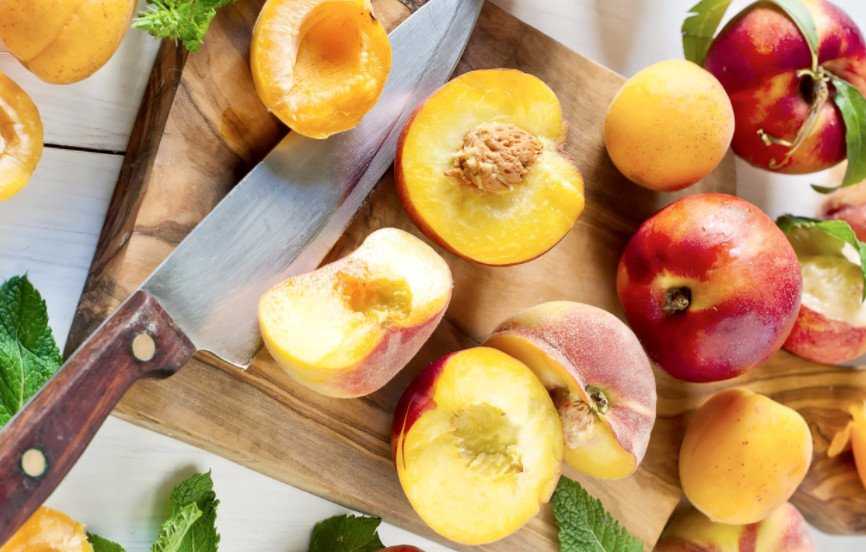 Польза персиков для женщины: свойства, беременности, похудении