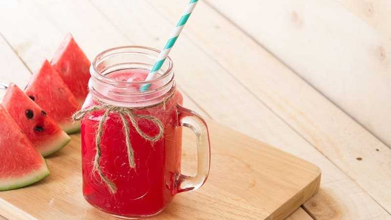 Чем полезен арбузный сок и как его правильно приготовить в домашних условиях