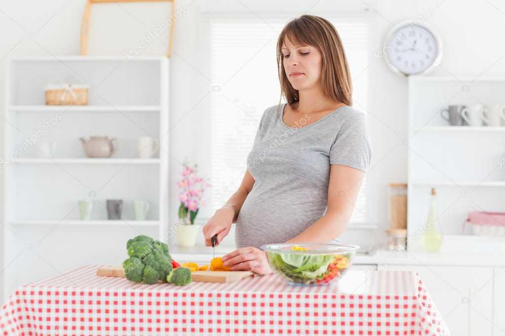Сельдерей при беременности: польза и вред