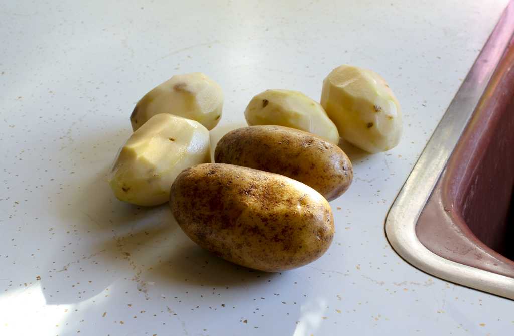 Зеленая картошка: что будет если съесть, чем опасна для здоровья