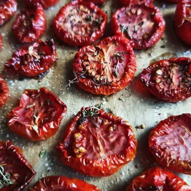 Вяленые помидоры в домашних условиях в духовке: рецепты на любой вкус