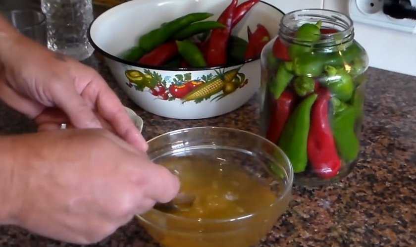 Заправка для щей на зиму без капусты и с капустой, из помидор без варки: рецепты