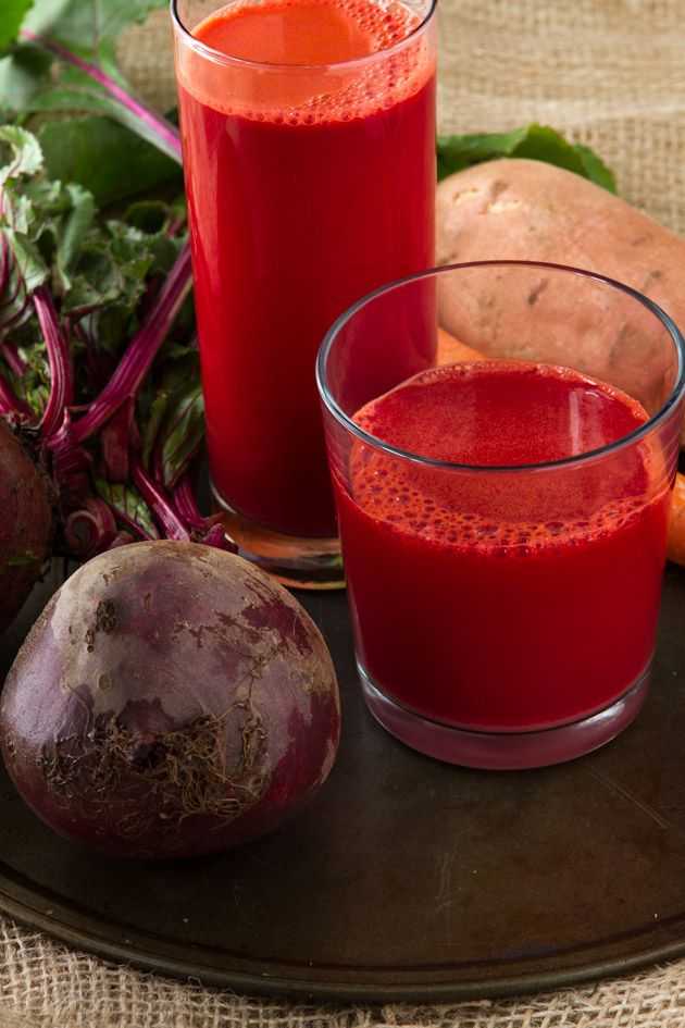 Свежевыжатый морковно-свекольный сок — польза и вред для организма