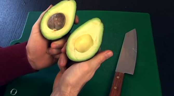 Как хранить авокадо в домашних условиях: в холодильнике, морозилке, правила и сроки