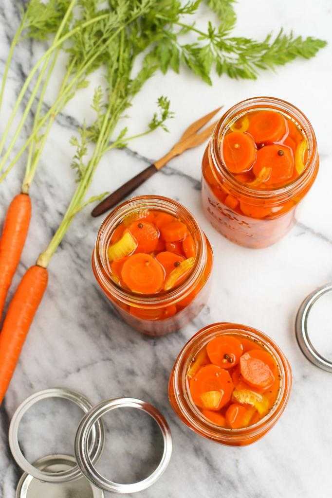 Очень вкусные салаты из моркови на зиму: рецепты с фото