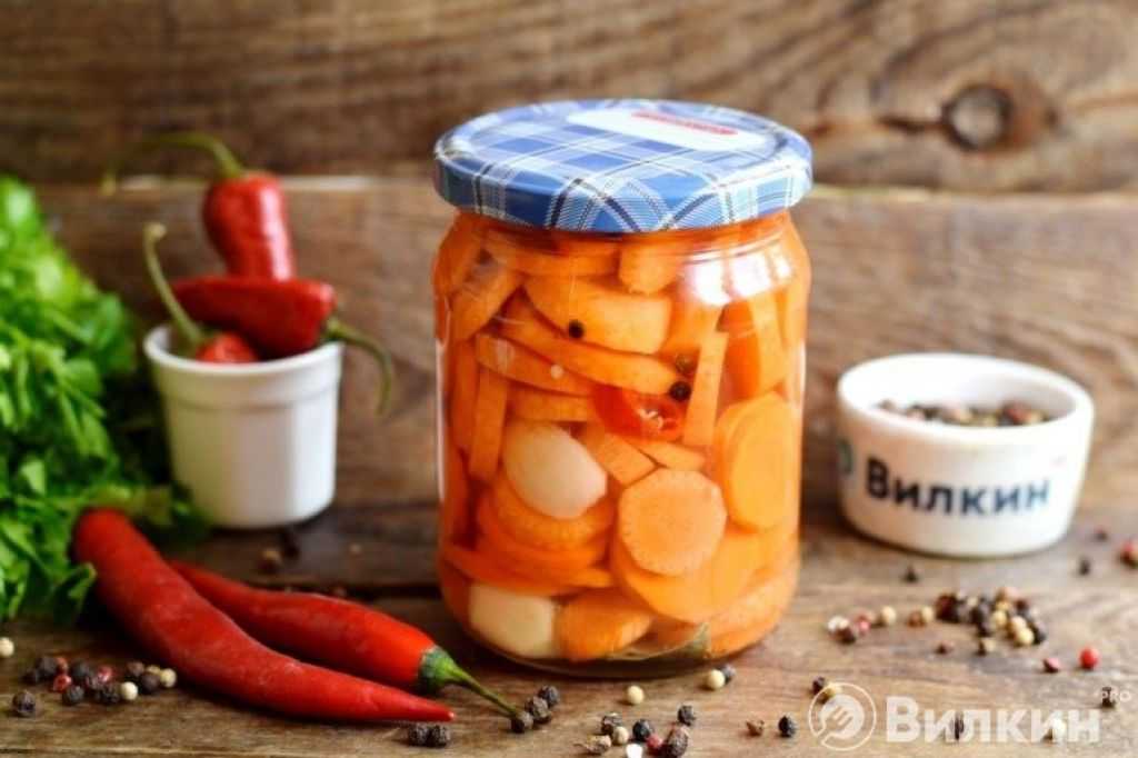 Салат с корейской морковью - 115 рецептов приготовления пошагово - 1000.menu